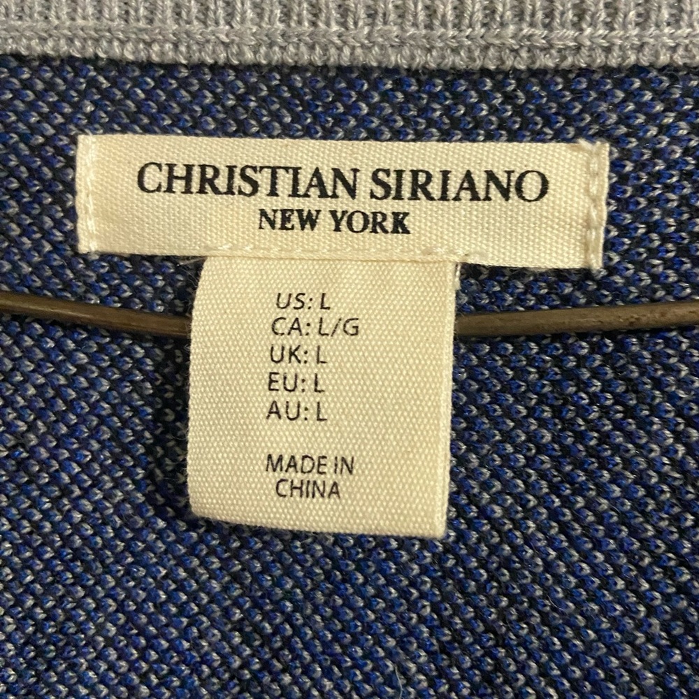 New blue grey pattern sweater - Picture 2 of 3
